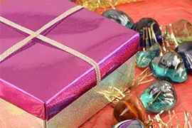 Jade carvings, jewellery boxes